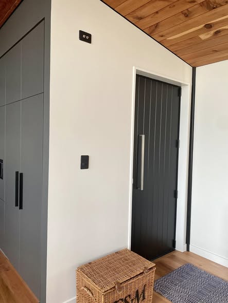 Wallpaper & Feature Walls by High Spec Painters